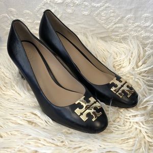 NWT TORY BURCH pump 2” black